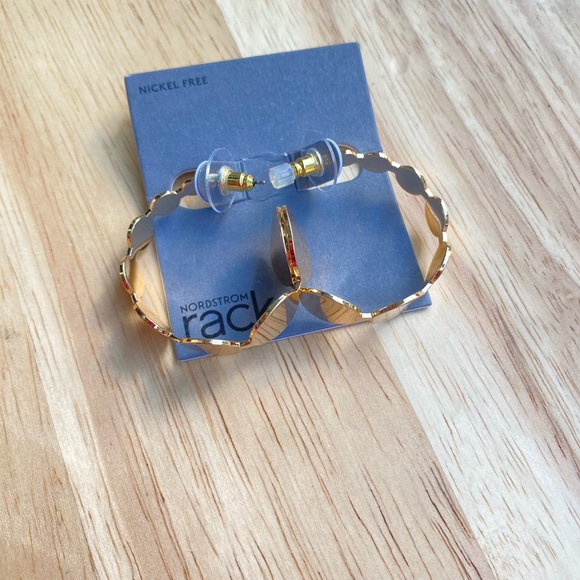 CLEARANCE SALE ON EARRINGS ALL LOW STARTING BIDS - Picture 3 of 6